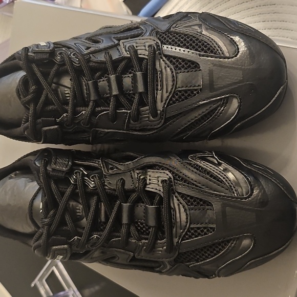 SOLD - Balenciaga Black Athletic Shoes - Picture 3 of 7